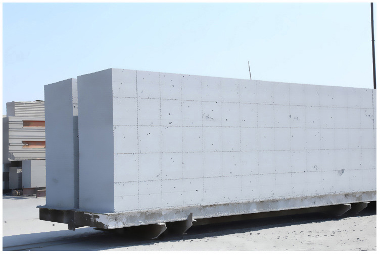 临朐加气块 加气砌块 轻质砖气孔结构及其影响因素